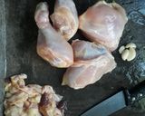 Foto del paso 1 de la receta: Guiso de pollo con arroz arrepollado..