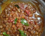 கடலை கறி(kadala curry recipe in tamil) ரெசிபி ஸ்டேப் 3 புகைப்படம்
