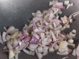 बेसन वेजिटेबल चीला(besan vegetable chilla recipe in hindi)