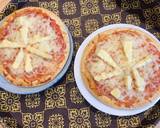 Hình bước làm 3 của món Pizza phô mai con bò cười