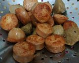Foto langkah ke 2 dari resep Sosis Bakso Asam Manis.