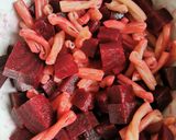 Foto del paso 5 de la receta: Ensalada de pasta tibia con betabel y kale