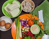 Foto langkah ke 1 dari resep Pepes Udang Tahu Pedas.