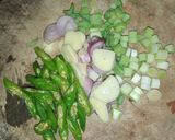 Foto langkah ke 1 dari resep Mie Kuah Cumi-Cumi.