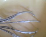A picture of step 2 of Old fashion sponge cake.
