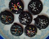 चोको डिस्क (choco disc recipe in marathi) रेसिपी स्टेप 3 फोटो