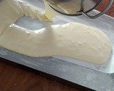Foto del paso 2 de la receta: Pionono relleno de dulce de leche, decorado con crema chantilly