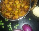 गोभीआलू मटर मिक्स सब्जी (Gobhi Aloo Matar mix sabzi recipe in hindi) रेसिपी चरण 4 फोटो