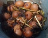 Foto langkah ke 3 dari resep Pindang Telur.