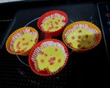 A picture of step 4 of Pineapple Cupcakes.
