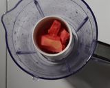 Foto langkah ke 1 dari resep Red guava juice.