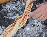Foto del paso 4 de la receta: ROSCA DE MEMBRILLO Y COCO ❤️