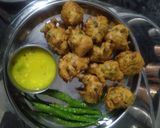 મેથી ના ગોટા અને ચટણી રેસીપી સ્ટેપ5ફોટો
