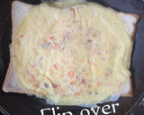 A picture of step 4 of Egg in Bread Toast.