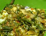 Foto langkah ke 8 dari resep Telur dan Ayam Kaldu Cabe Hijau Pedas.