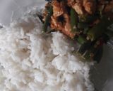 Foto langkah ke 6 dari resep Tumis kacang panjang tempe kemangi.