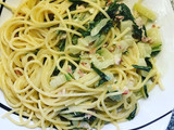 Spaghetti an einer Krautstiel-Rahmsauce