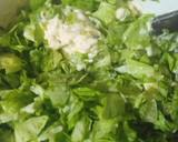 Foto del paso 1 de la receta: Buñuelos de lechuga