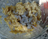 Foto del paso 2 de la receta: Albóndigas de rape y langostinos con pizca de curry