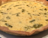 Foto del paso 7 de la receta: Quiche con base de pizza con merluza y trigueros