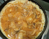 Foto del paso 4 de la receta: Tortilla de champiñones y cebolla