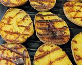 ,,Grillowane ziemniaki z serkiem wiejskim i szczypiorkiem,, krok przepisu 2 zdjęcie