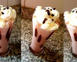 A picture of step 4 of Chocolate milkshake.