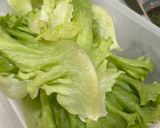 Hình bước làm 3 của món Salad Ức Gà, Bơ, Xoài