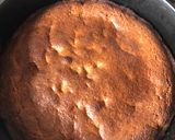 A picture of step 4 of Chocolate chip cookie cake.