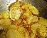 A picture of step 3 of Aloo ki katliyan.