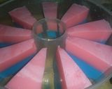 Foto langkah ke 3 dari resep Puding Susu Rainbow.