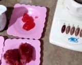 A picture of step 1 of Coconut Strawberry smoothie.