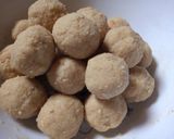 A picture of step 13 of Urad dal ladoo.