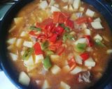 Foto del paso 1 de la receta: Ragú de cerdo con patatas y pimientos