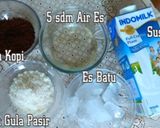 Foto langkah ke 1 dari resep Dalgona Coffee.