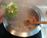 Φωτογραφία βήματος 5 της συνταγής Σουπιές σπανάκι με σάλτσα ντομάτας Αντώνης