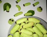 Foto langkah ke 4 dari resep Kue ulat sagu.