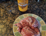 Foto del paso 1 de la receta: Carrilleras con frutos secos al moscatel