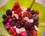 A picture of step 1 of Very Berry Salad.
