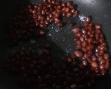 A picture of step 5 of Spicy Egg Noodles Bhel.
