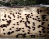 A picture of step 8 of Choco chip ombre cake (eggless).