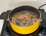 A picture of step 4 of Mi Quang with Shrimp, Pork, Ribs, and Eggs.