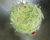 Foto langkah ke 4 dari resep Tumis Labu Teri Nasi.