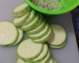 Foto del paso 1 de la receta: Calabacín al ajillo