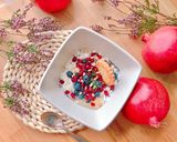 Hình bước làm 2 của món 💚 Sữa Chua Hạt Lựu & Blueberry
