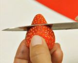 Foto del paso 1 de la receta: Santa Claus o papá Noel en frutillas light y fit! Riquísimo