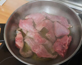 Foto del paso 1 de la receta: Conejo al ajillo