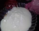 A picture of step 1 of Banoffee pie.