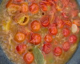 Foto del paso 2 de la receta: Pasta penne con tomate cherry y albahaca. 🍅🍃