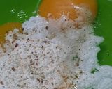 Foto del paso 2 de la receta: Nubes saborizadas de huevo (pancitos)
